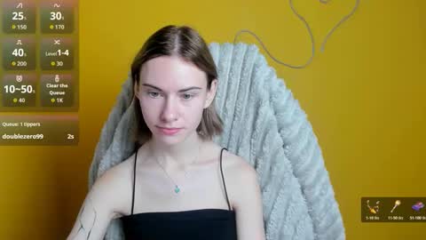 Snapshot of emmi_rossum chatting on 11/29/25, 06:49 Emmi online show from 11/29/25, 06:49