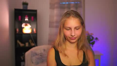 Emmie online show from 10/18/25, 02:29