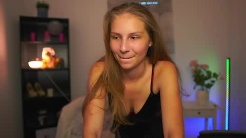 Emmie online show from 06/10/26, 01:32