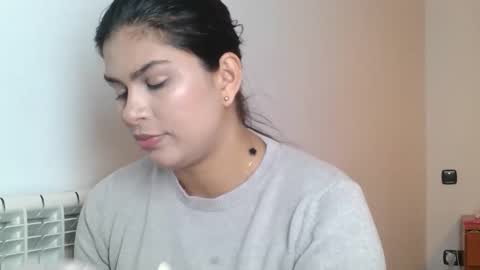 emmie online show from 09/30/25, 08:08