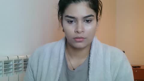 emmie online show from 11/28/25, 09:12