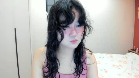 Emilia online show from 06/07/26, 01:15
