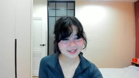 Emilia online show from 06/10/26, 04:17