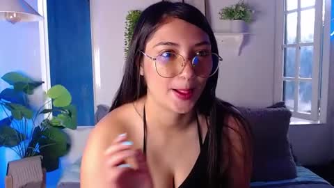 Snapshot of emmily_jane chatting on 07/25/26, 01:30 EMMILY online show from 07/25/26, 01:30