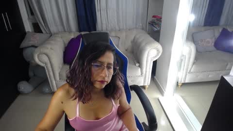 Emmily online show from 12/07/24, 01:25