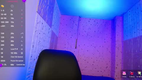 Snapshot of emmy_durant chatting on 12/05/25, 06:59 emmy_durant online show from 12/05/25, 06:59