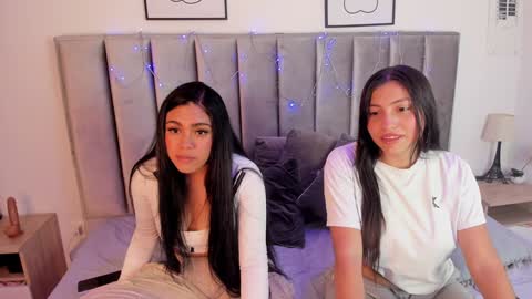 Emily  Laila  online show from 01/16/25, 03:46