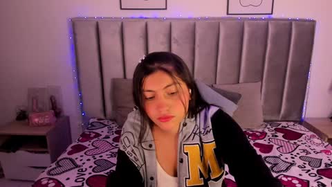 Emily  Laila  online show from 02/03/25, 12:03
