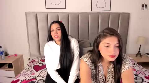 Emily  Laila  online show from 03/04/25, 01:38