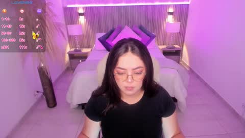 Emmy Walker online show from 10/20/25, 10:59