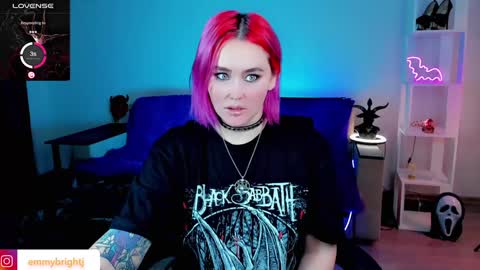 Emmy Bright     50  online show from 01/23/25, 02:02