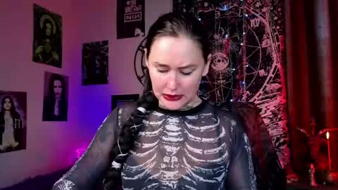 Emmy Bright     50  online show from 05/22/26, 02:51