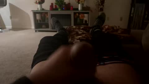 Snapshot of emoney04 chatting on 12/26/24, 09:33 emoney04 online show from 12/26/24, 09:33