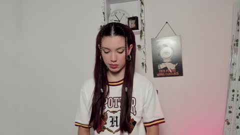 Emperatriz online show from 12/25/24, 06:52