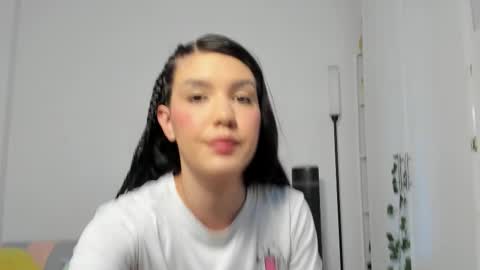 Emperatriz online show from 11/23/25, 05:35