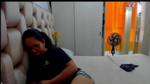 emperatriztapia online show from 12/15/24, 04:59