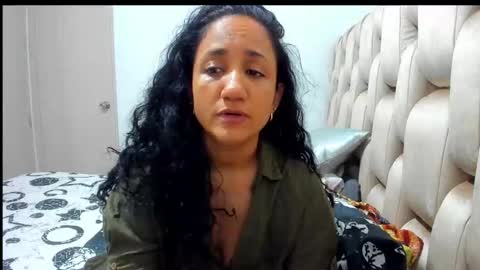 Snapshot of emperatriztapia chatting on 10/06/25, 12:08 emperatriztapia online show from 10/06/25, 12:08