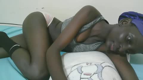 Snapshot of empress_ivy1 chatting on 05/11/26, 06:16 empress_ivy1 online show from 05/11/26, 06:16