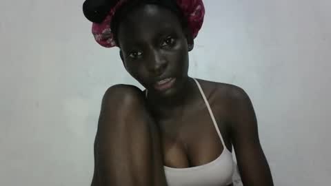 Snapshot of empress_ivy1 chatting on 06/08/26, 05:57 empress_ivy1 online show from 06/08/26, 05:57