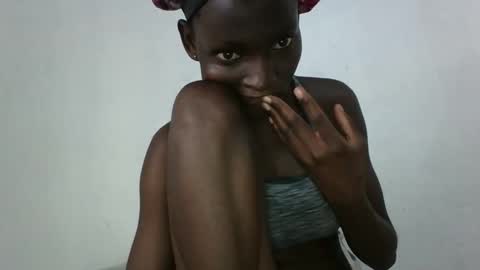 Snapshot of empress_ivy1 chatting on 06/11/26, 06:11 empress_ivy1 online show from 06/11/26, 06:11