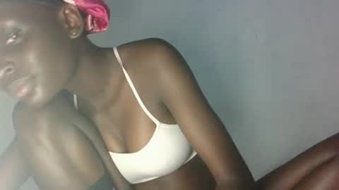 Snapshot of empress_ivy1 chatting on 07/05/26, 06:26 empress_ivy1 online show from 07/05/26, 06:26