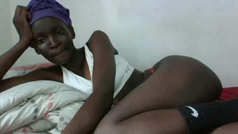 Snapshot of empress_ivy1 chatting on 07/18/26, 07:01 empress_ivy1 online show from 07/18/26, 07:01