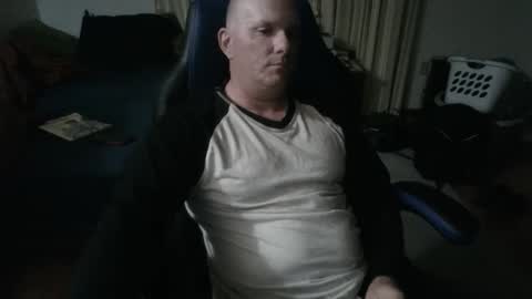 Snapshot of emsguy1 chatting on 10/26/25, 03:34 Matt online show from 10/26/25, 03:34