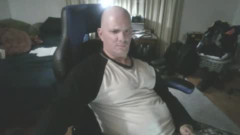 Snapshot of emsguy1 chatting on 12/03/25, 05:37 Matt online show from 12/03/25, 05:37