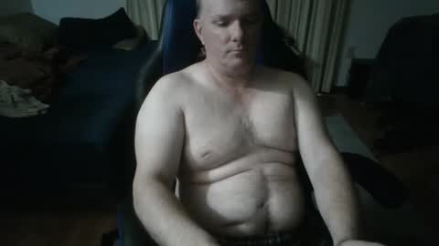Snapshot of emsguy1 chatting on 04/04/26, 05:06 Matt online show from 04/04/26, 05:06