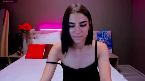 emy__angel online show from 12/17/24, 08:23