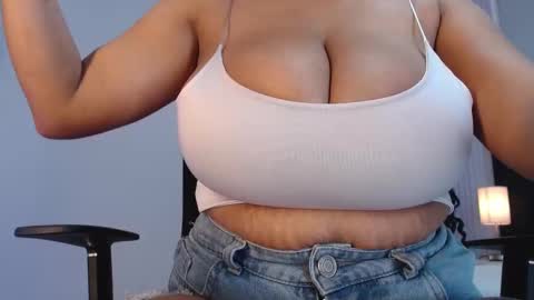 Emy online show from 09/26/25, 08:02