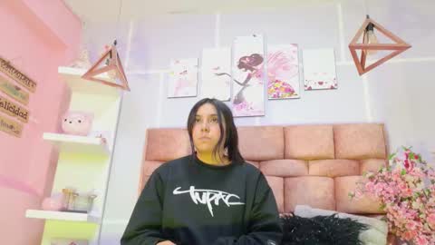 Emy Noa  online show from 09/24/25, 03:32