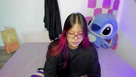 Im Emily would you like to help me reach 100  online show from 12/03/25, 02:41