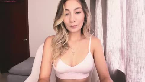 emyconneer online show from 10/13/25, 03:56