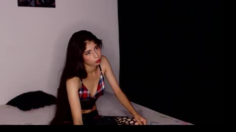 Emilly 3 Show schedule Monday to Saturday 610  Colombia time. Im free on Sundays online show from 12/19/25, 12:06