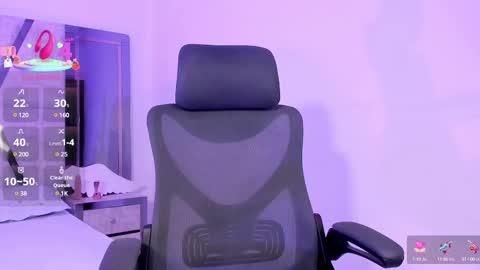 Snapshot of emysilver chatting on 02/27/25, 05:36 Emy Silver online show from 02/27/25, 05:36