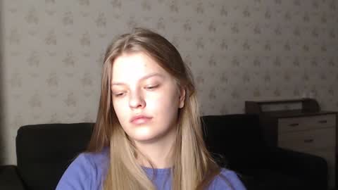 Snapshot of emysway chatting on 12/30/24, 12:22 EmySway online show from 12/30/24, 12:22