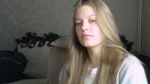 Snapshot of emysway chatting on 01/26/25, 04:30 EmySway online show from 01/26/25, 04:30