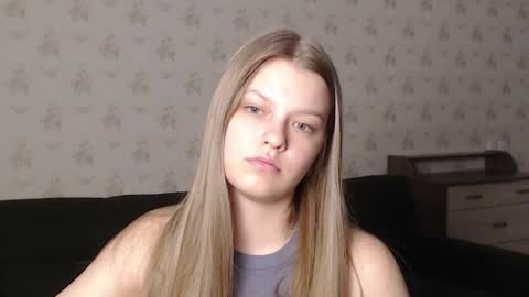 Snapshot of emysway chatting on 02/23/25, 09:05 EmySway online show from 02/23/25, 09:05