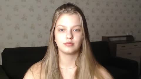 Snapshot of emysway chatting on 03/08/25, 09:50 EmySway online show from 03/08/25, 09:50