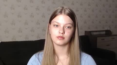 Snapshot of emysway chatting on 03/11/25, 02:07 EmySway online show from 03/11/25, 02:07