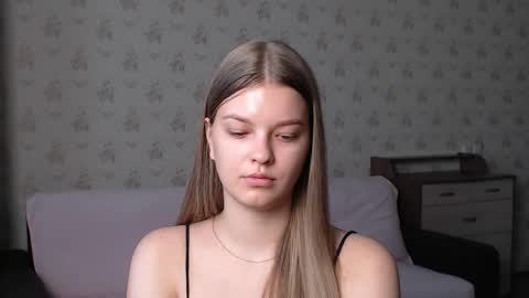 Snapshot of emysway chatting on 10/26/25, 06:52 EmySway online show from 10/26/25, 06:52