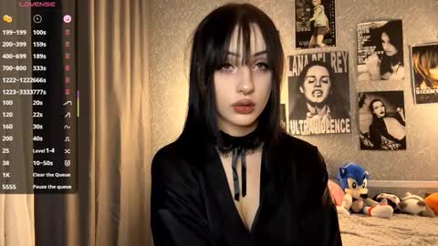 Snapshot of enasmelko chatting on 11/26/25, 08:21 Amelia online show from 11/26/25, 08:21