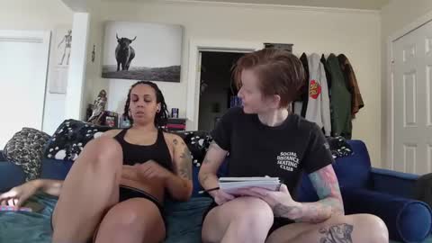 Snapshot of enby_dykes chatting on 12/03/24, 07:11 Cedar redhead and River brunette online show from 12/03/24, 07:11