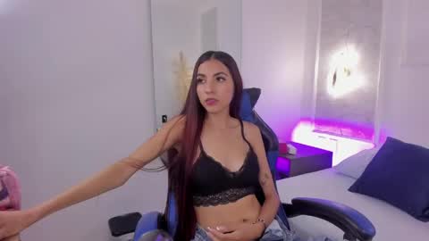 Valentina online show from 05/20/26, 07:42