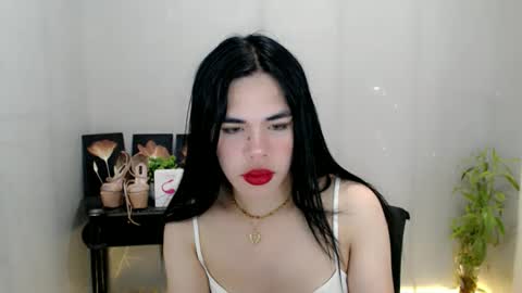 enchantress_mia03 online show from 06/04/26, 10:10