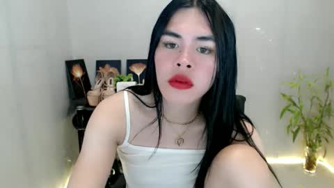 enchantress_mia03 online show from 06/11/26, 06:44
