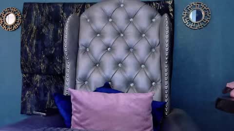 EnchantressQueen online show from 05/25/26, 12:44
