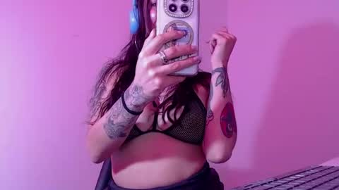 EnchantressQueen online show from 07/28/26, 05:12