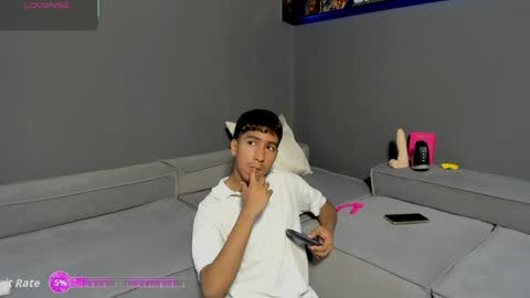 Snapshot of ender_h0tt chatting on 06/02/26, 03:19 Ender online show from 06/02/26, 03:19